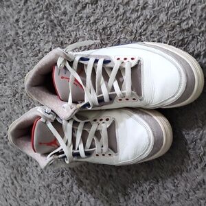 international flight Jordan 3 used